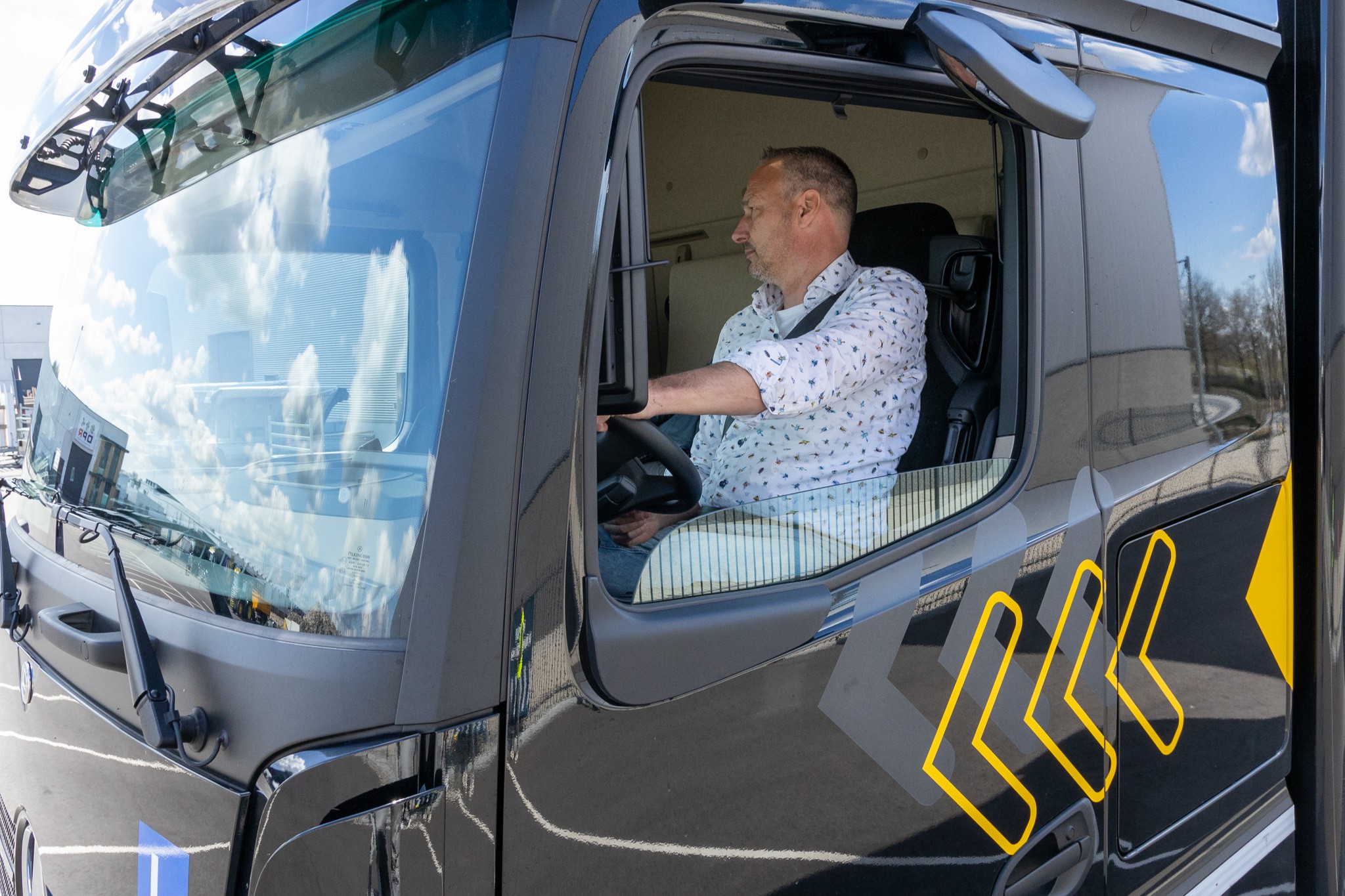Nieuwe Actros met Mirrorcam in gebruik genomen
